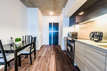Gladstone Suites - Toronto Central Hotel