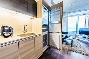 Gladstone Suites - Toronto Central 3*,